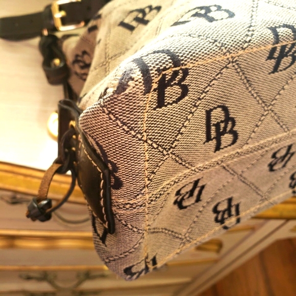 Dooney Bourke Hobo - Picture 9 of 16